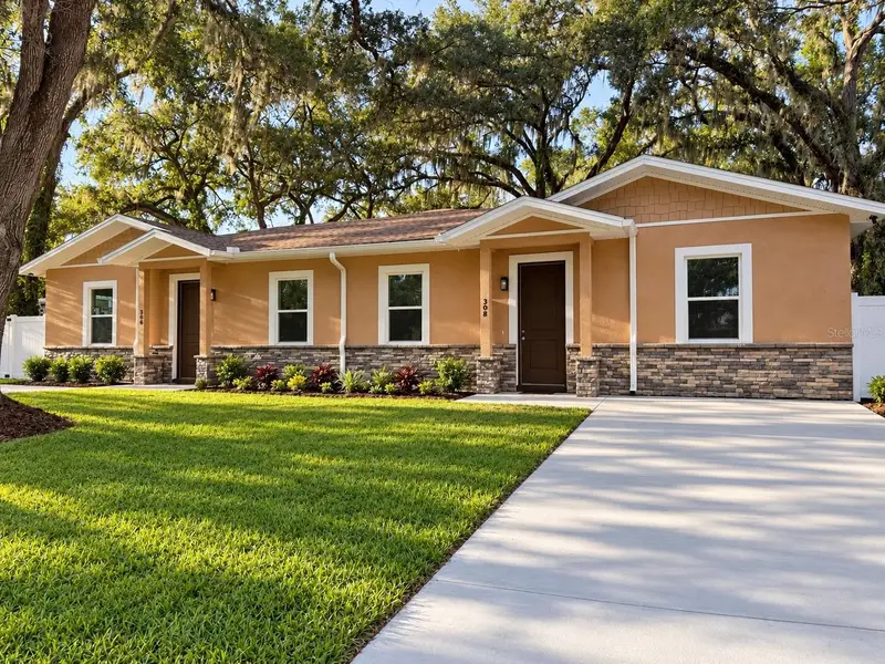 308 E Damon St, FL
