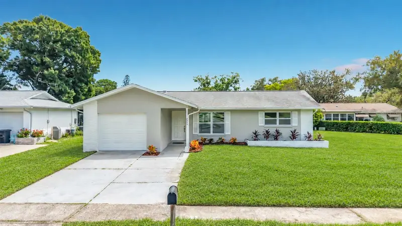 2950 Curling Ct, FL