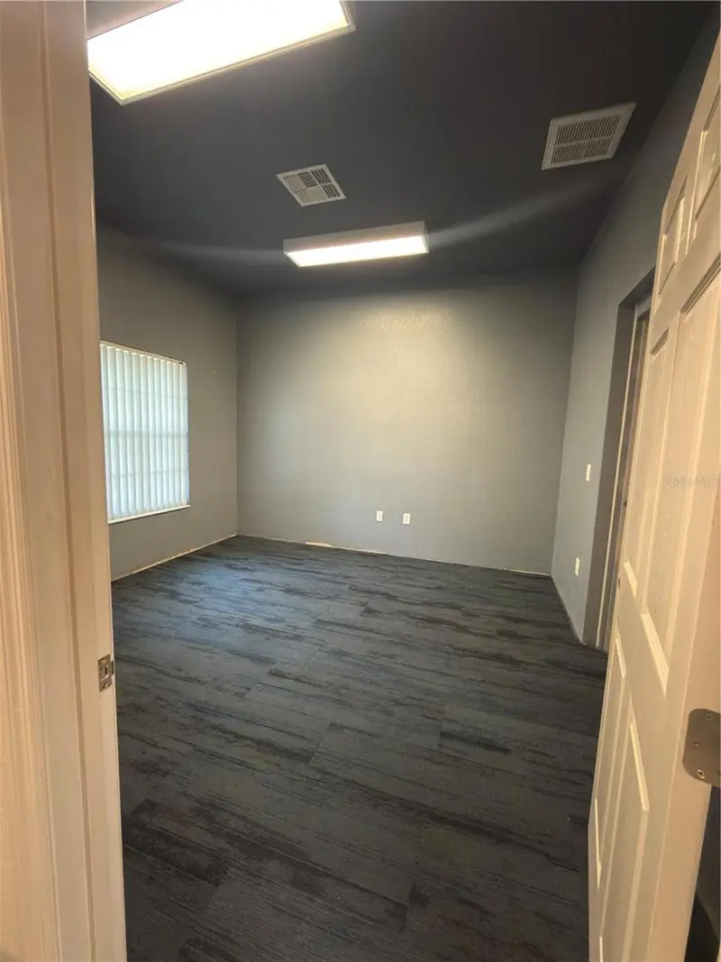 233 Ne 58th Ave #J, FL