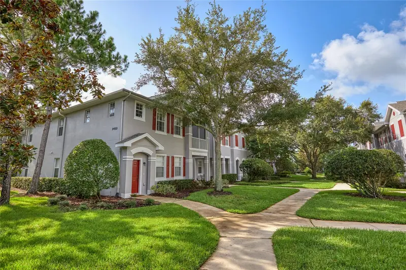 9410 Georgian Park Ln #105, FL