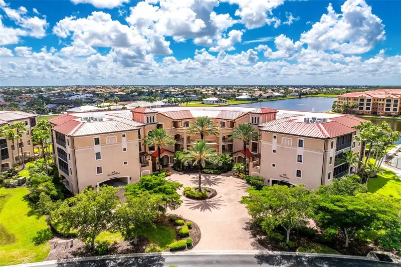 90 Vivante Blvd #205, FL