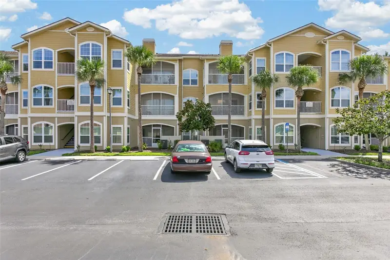 275 Old Village Center Cir #6311, FL