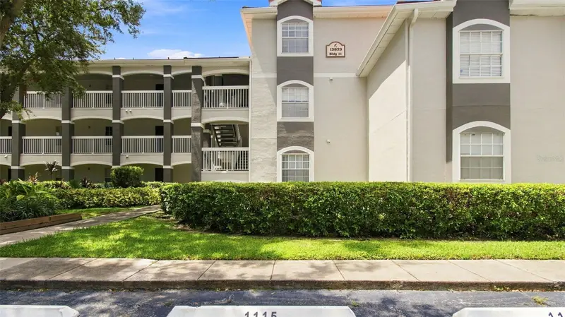 13839 Fairway Island Dr #1136, FL