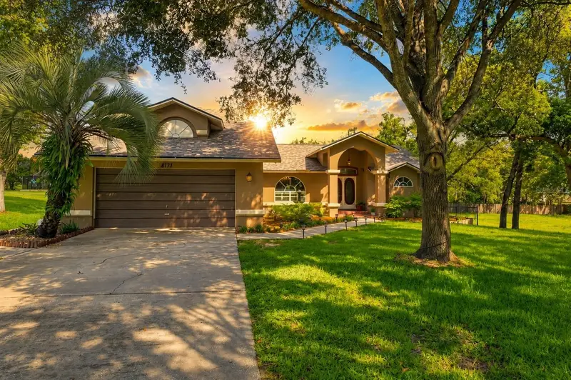 8171 Chaucer Dr, FL