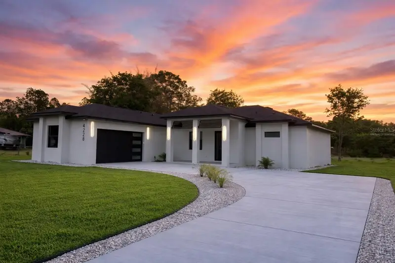 4228 Foxwood Blvd, FL
