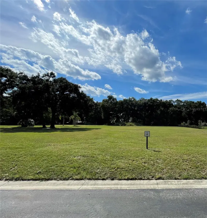 326 Gravina Pt, FL