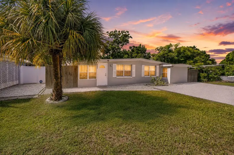10354 110th Ave, FL