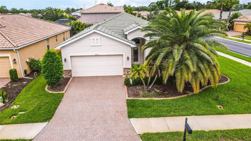 2122 Snapdragon Ln, FL