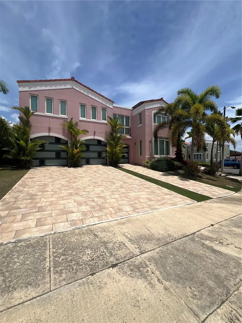 49 Via Naranjales, PR