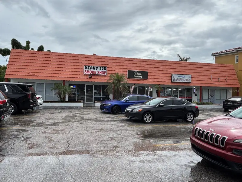 7448 Aloma Ave, FL