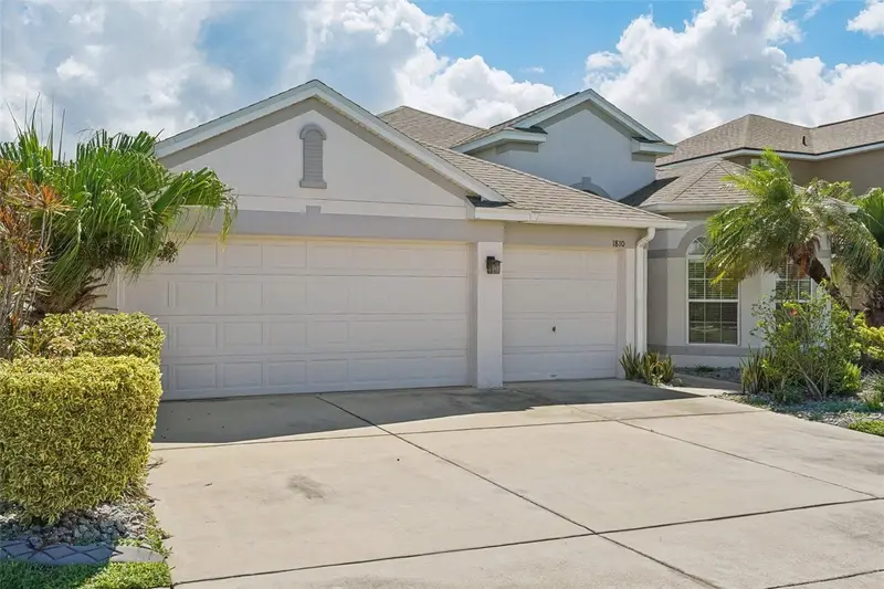 1810 Mira Lago Cir, FL