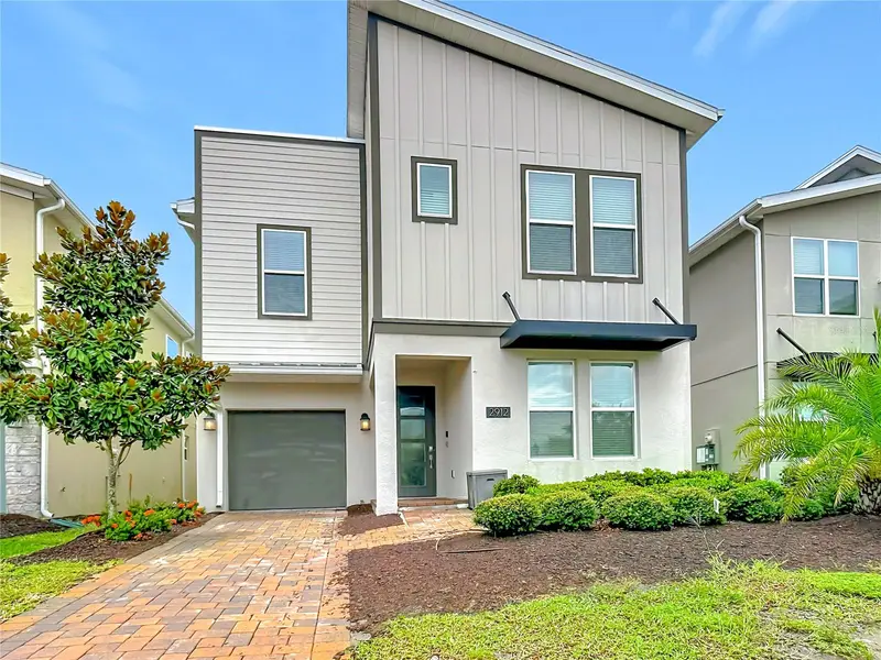 2912 Protagonist St, FL