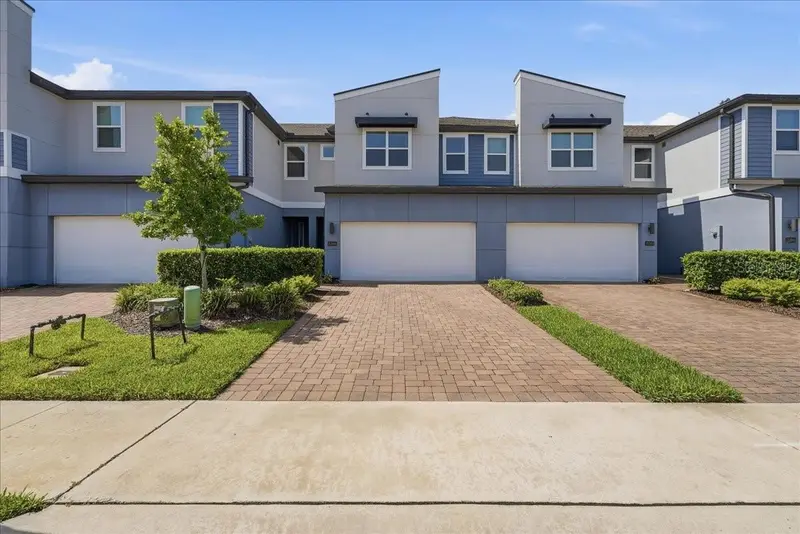 2349 Shadowland Loop, FL