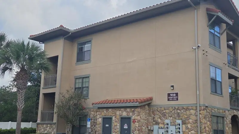 Bella Piazza listing