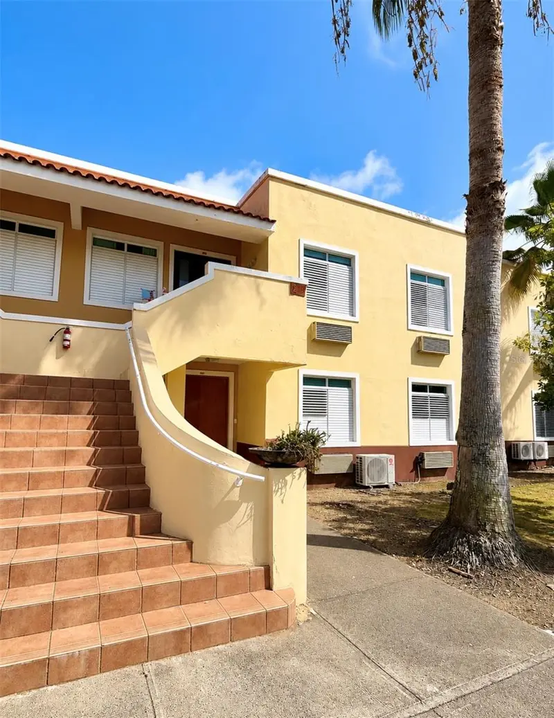 180 Palmas Drive, Harbour Lakes #21-D, PR