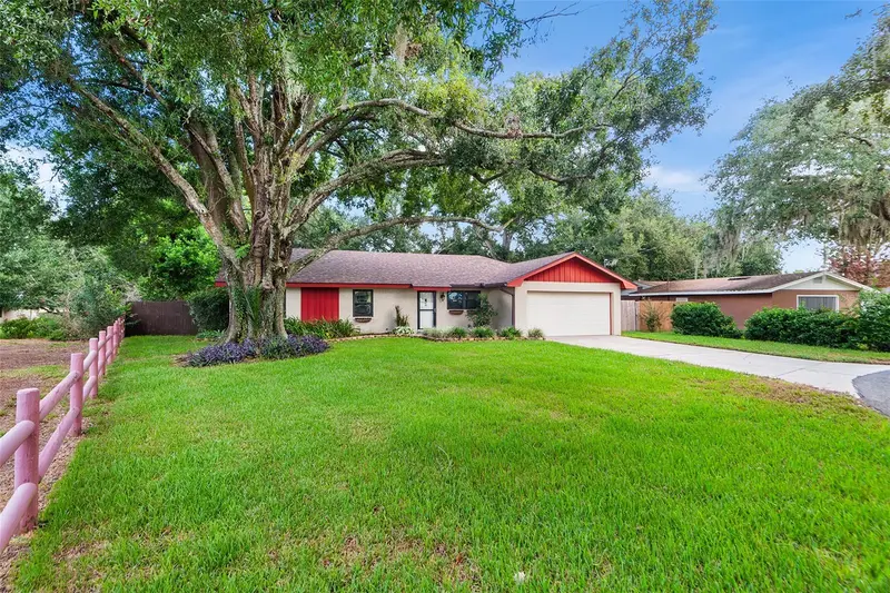 216 Shore Loop, FL