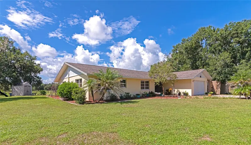 710 Myakka Rd, FL