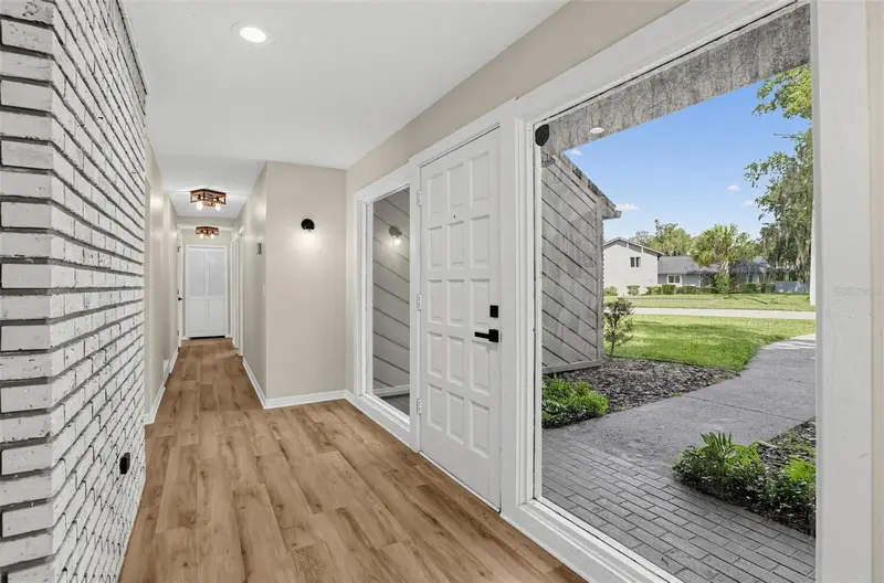 1539 Grace Lake Cir, FL