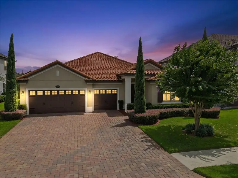 211 Lugano Way, FL