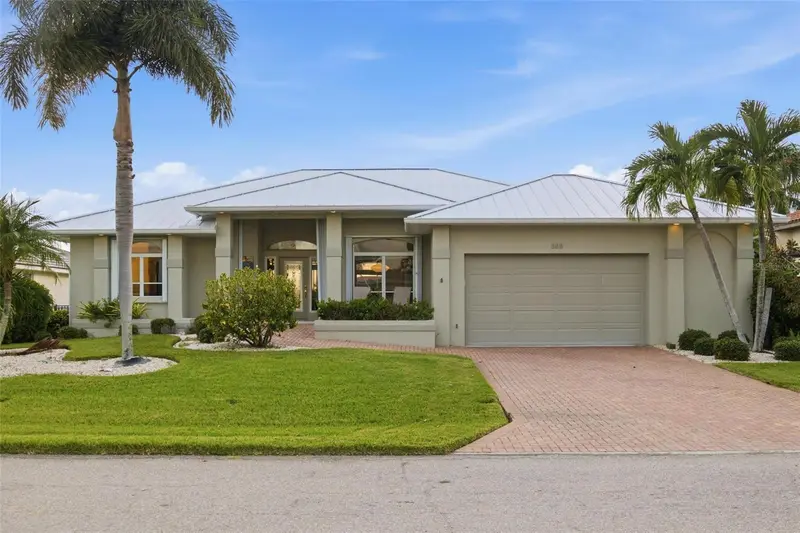 209 Divinci Dr, FL