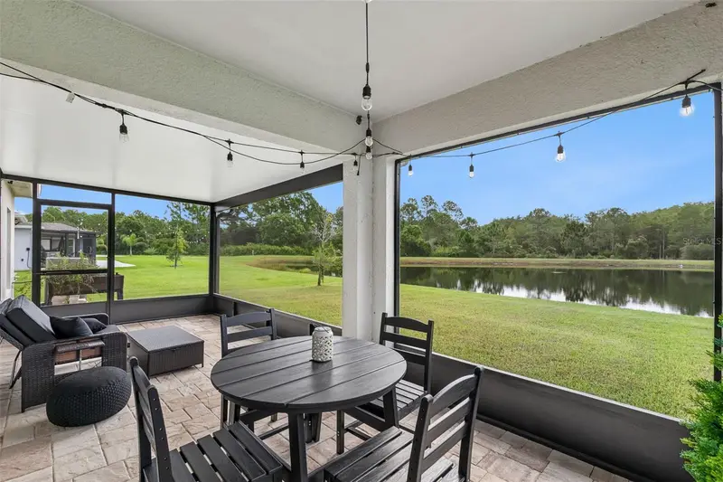 4250 Southern Vista Loop, FL