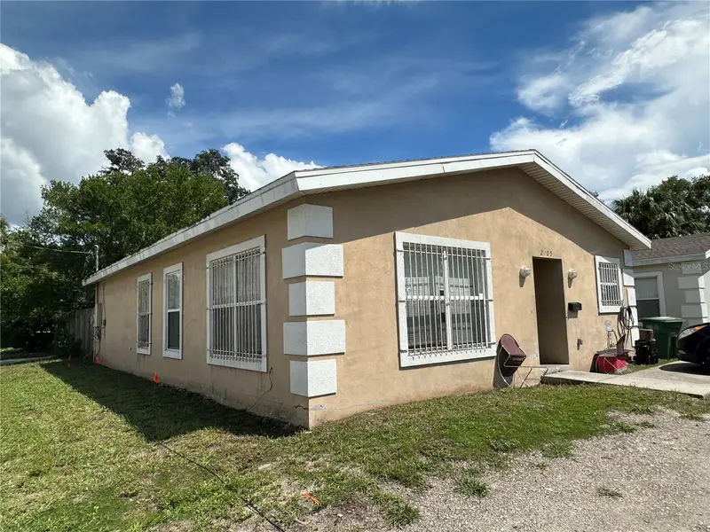 2305 E 28th Ave, FL