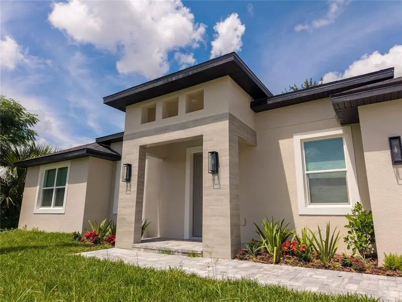 17 E Geneva St, FL