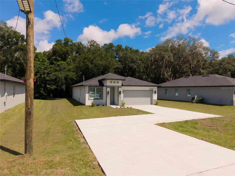 439 E 13th St, FL