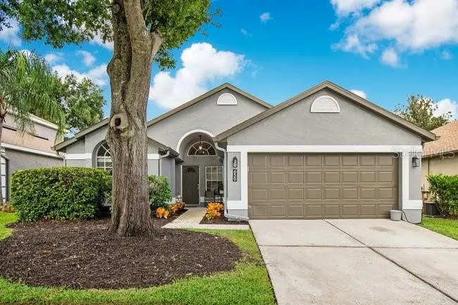 650 Regina Ln, FL