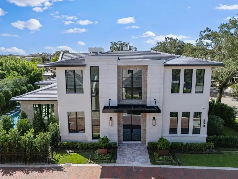 698 N New York Ave, FL