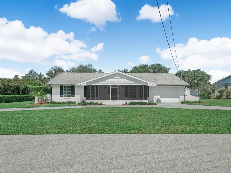 619 Lake Blue Dr, FL