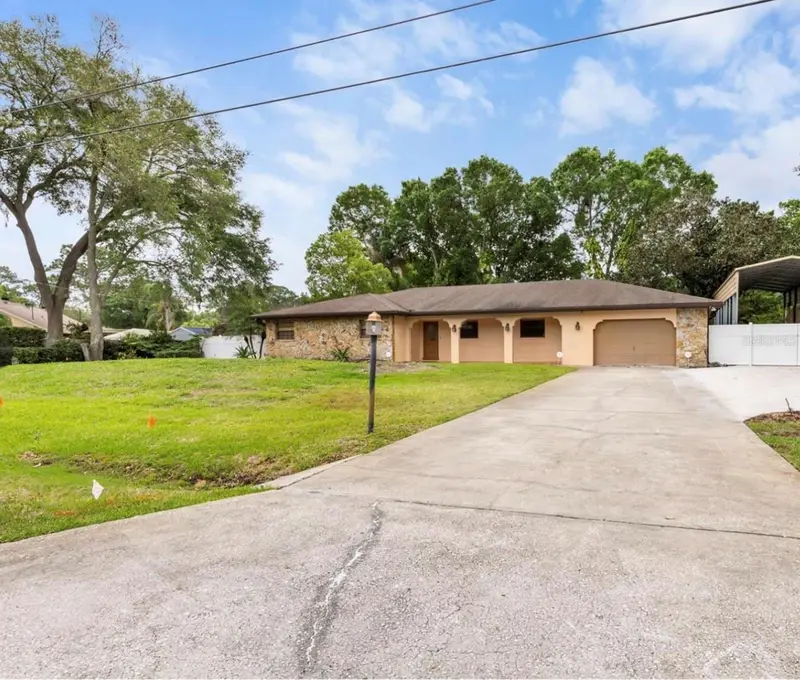 8210 Westridge Dr, FL
