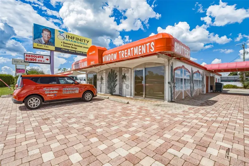 2842 Tamiami Trl, FL