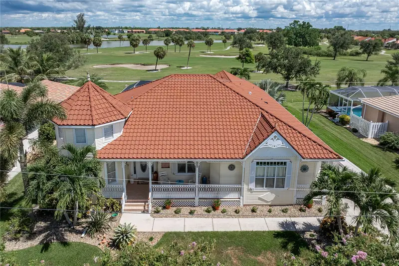 813 Monaco Dr, FL