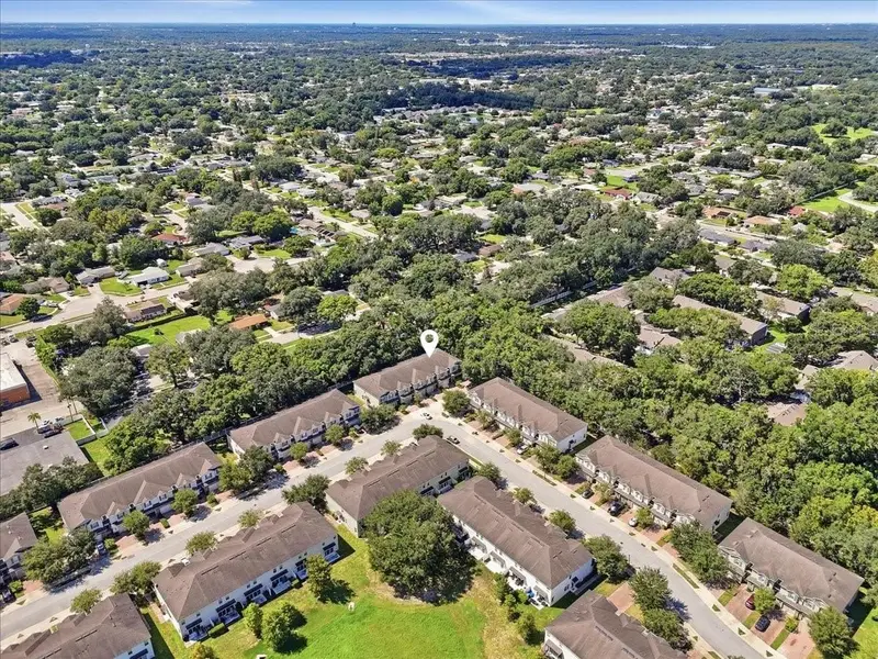 7560 Aloma Pines Ct, FL