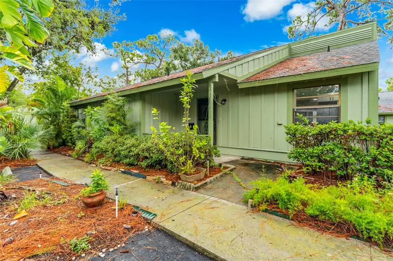 5014 Barrington Cir #2102, FL