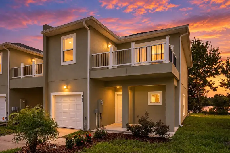 458 Lake Shore Pkwy, FL