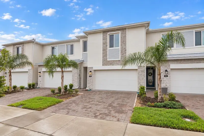 433 Bogey Dr, FL