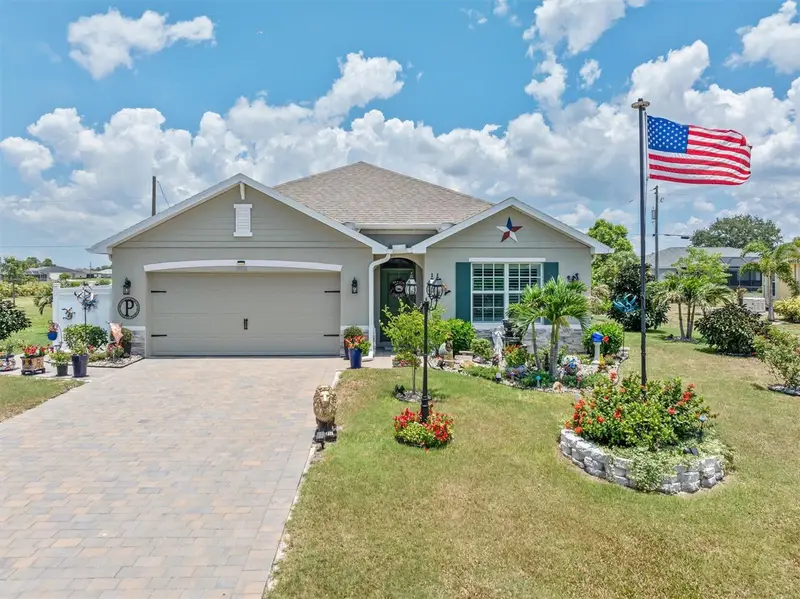 25266 Estrada Cir, FL