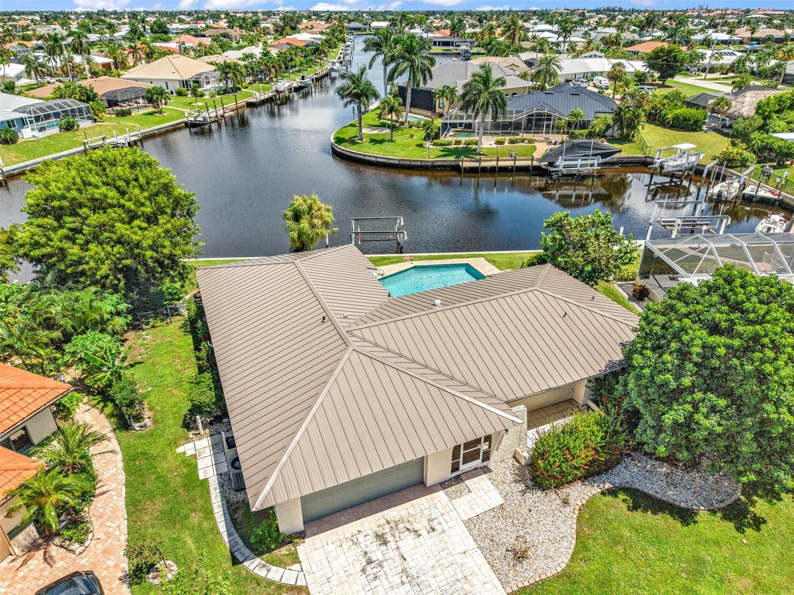 630 Como Ct, FL