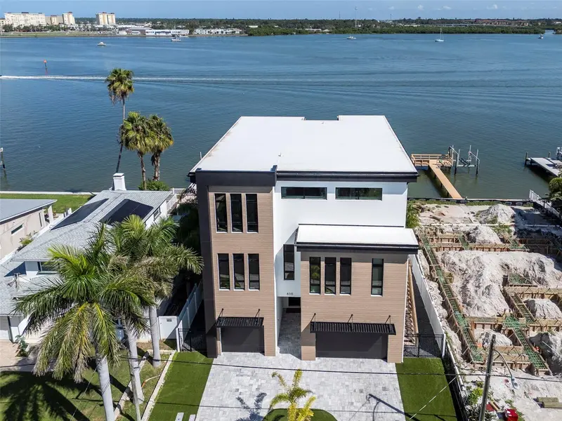 836 Bay Point Dr, FL
