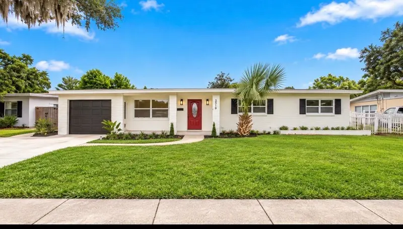 Hourglass District listing