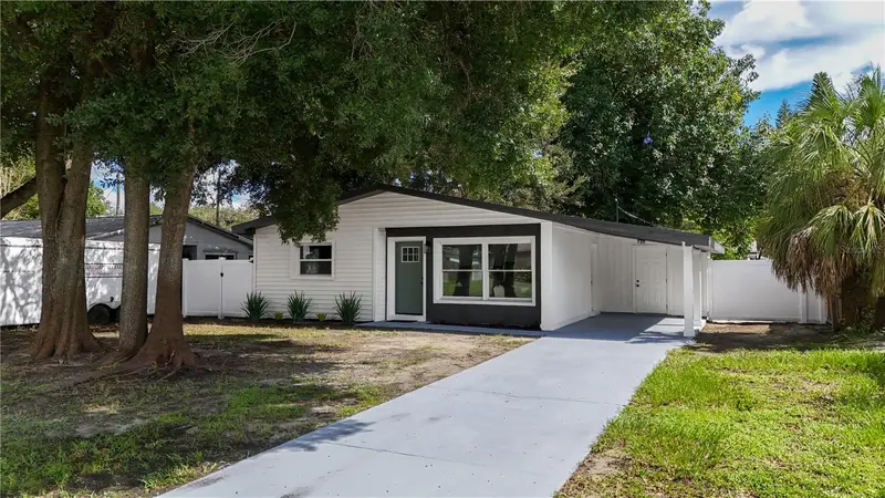 4470 85th Ter N, FL