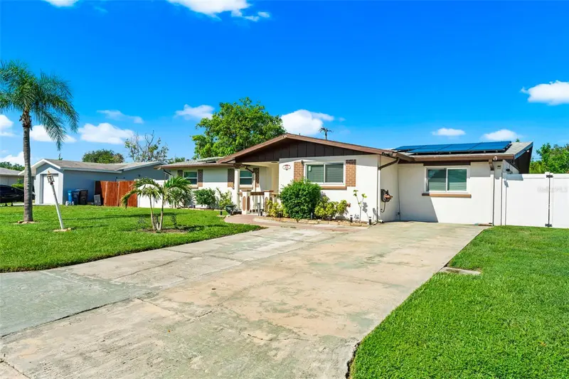 4428 W 56th St, FL