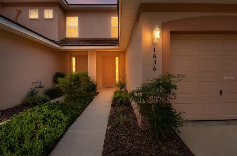 1636 W Spring Meadow Loop, FL