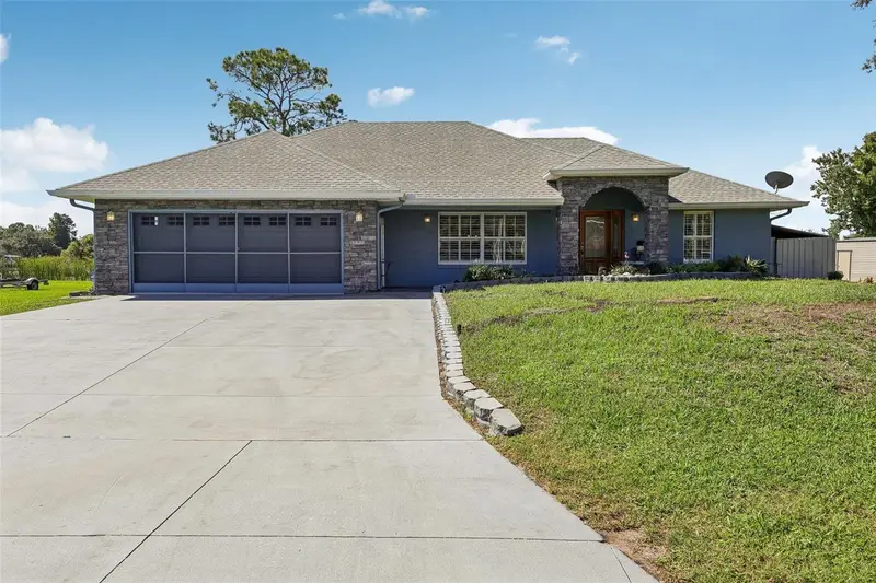 28116 Lois Dr, FL