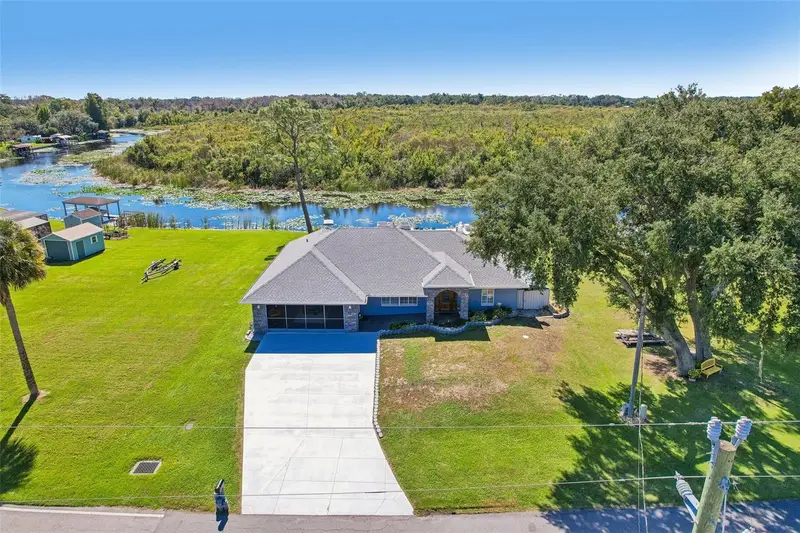 28116 Lois Dr, FL