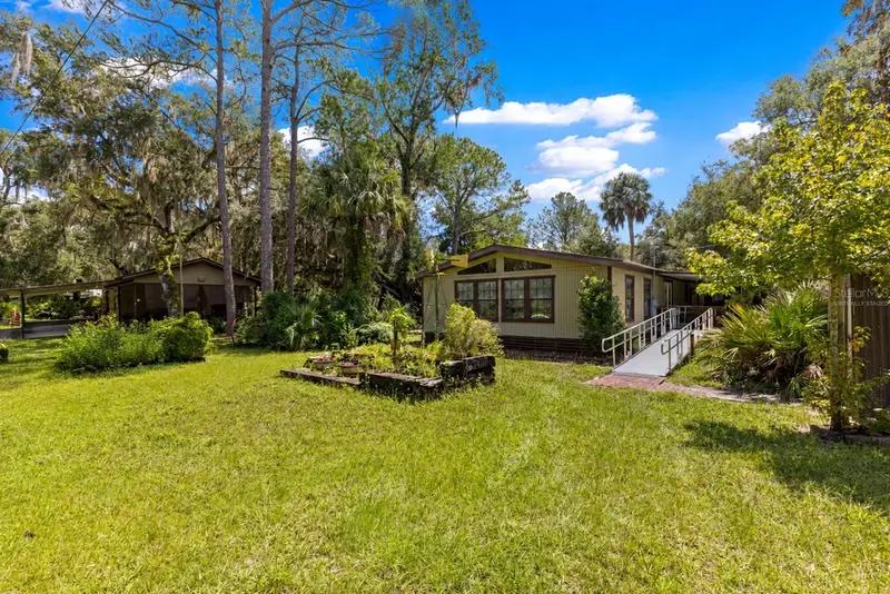 7434 E Cabin Ln, FL