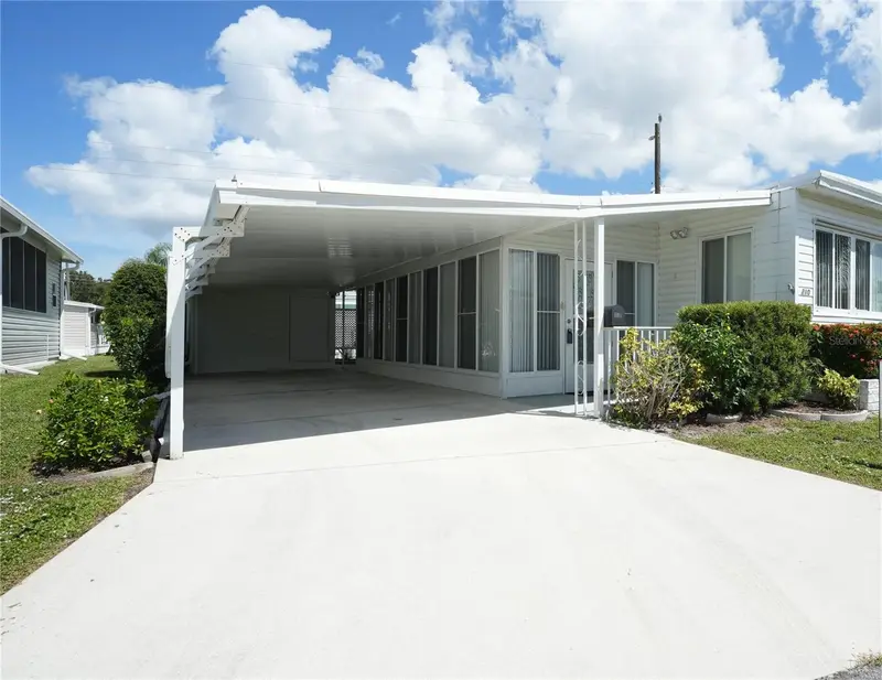 210 Southwinds Dr, FL