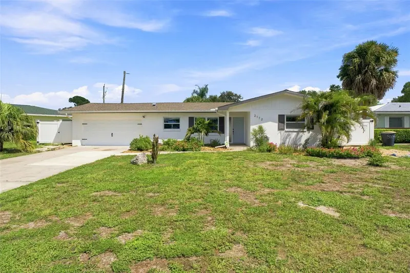 2172 University Dr S, FL